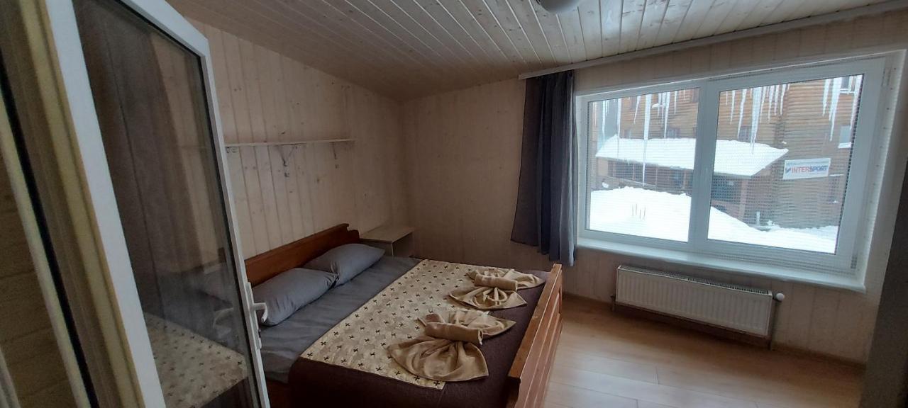 U Stozi Hotel ドラゴブラト エクステリア 写真